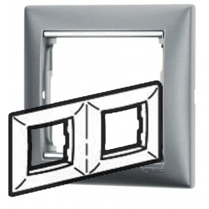 Рамка установочная 2-постовая горизонтальная цвет алюминий/серебро Legrand серии Valena